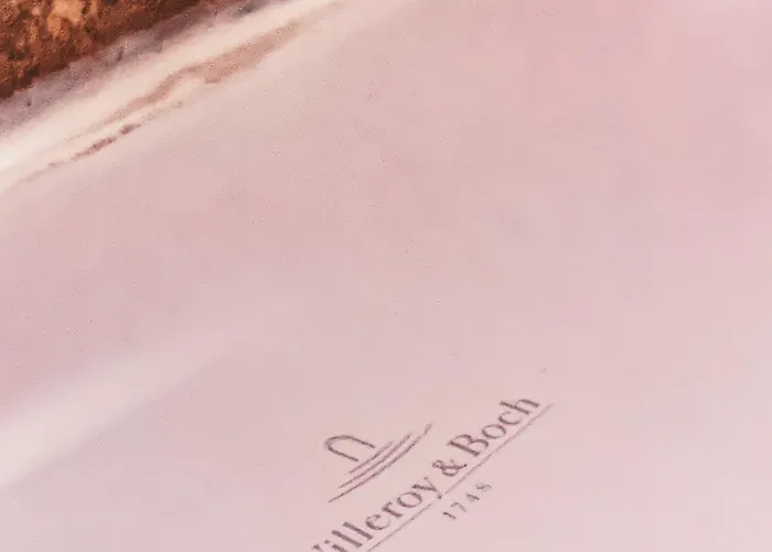 ゲストハウス Elena 4*